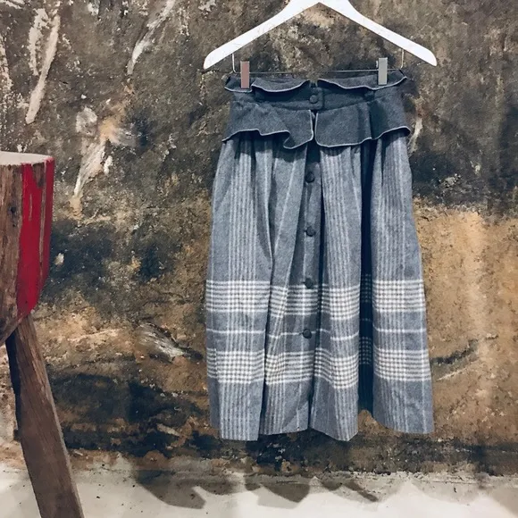 vintage plaid skirt Italian gray wool Nik Nik