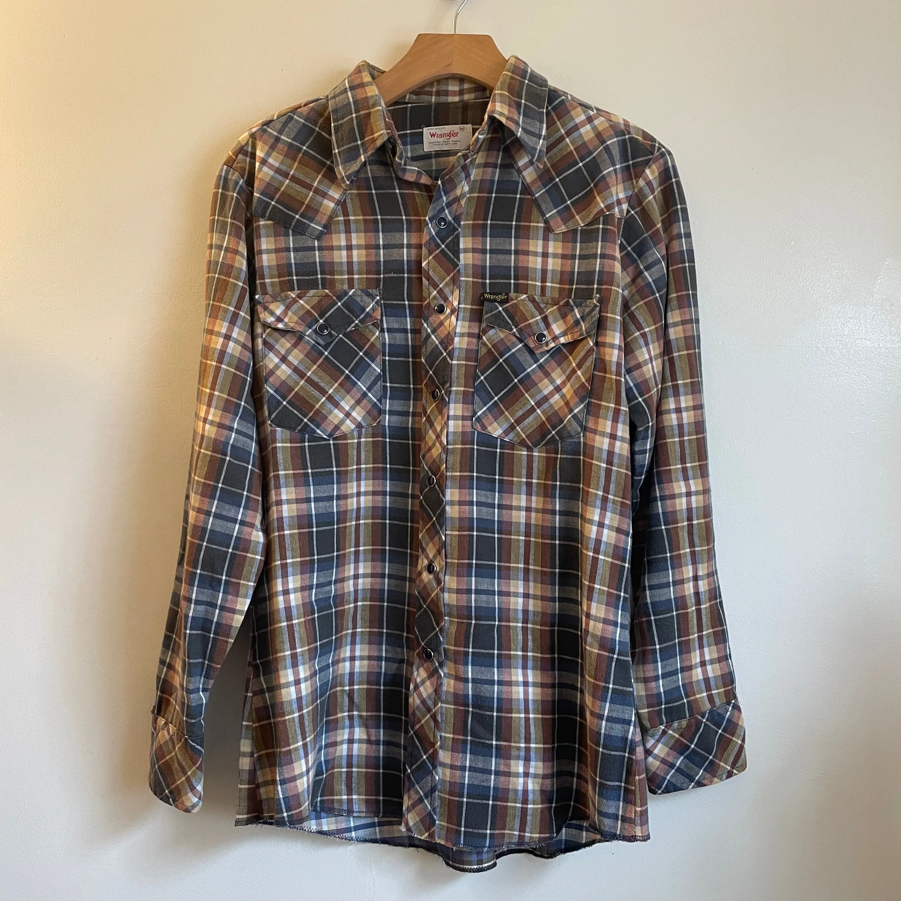 Vintage Wrangler Western Wear Plaid Pearl Snap Flannel Shirt // Unisex Size Medium
