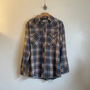 Vintage Wrangler Western Wear Plaid Pearl Snap Flannel Shirt // Unisex Size Medium
