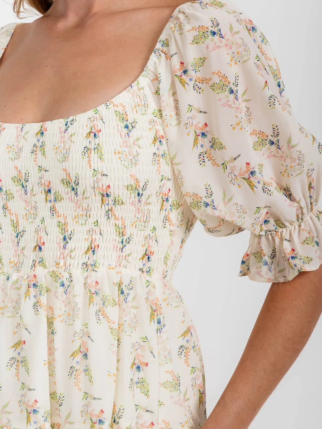 WOMEN'S SHORT PUFF SLEEVE SMOCK FLORAL MINI DRESS