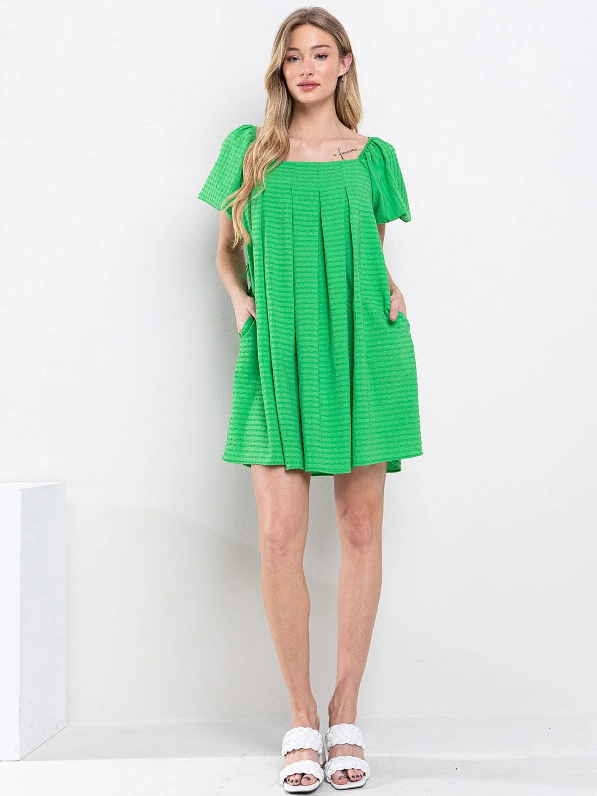 WOMEN'S SHORT PUFF SLEEVES  DETAILED TIERED TUNIC MINI DRESS