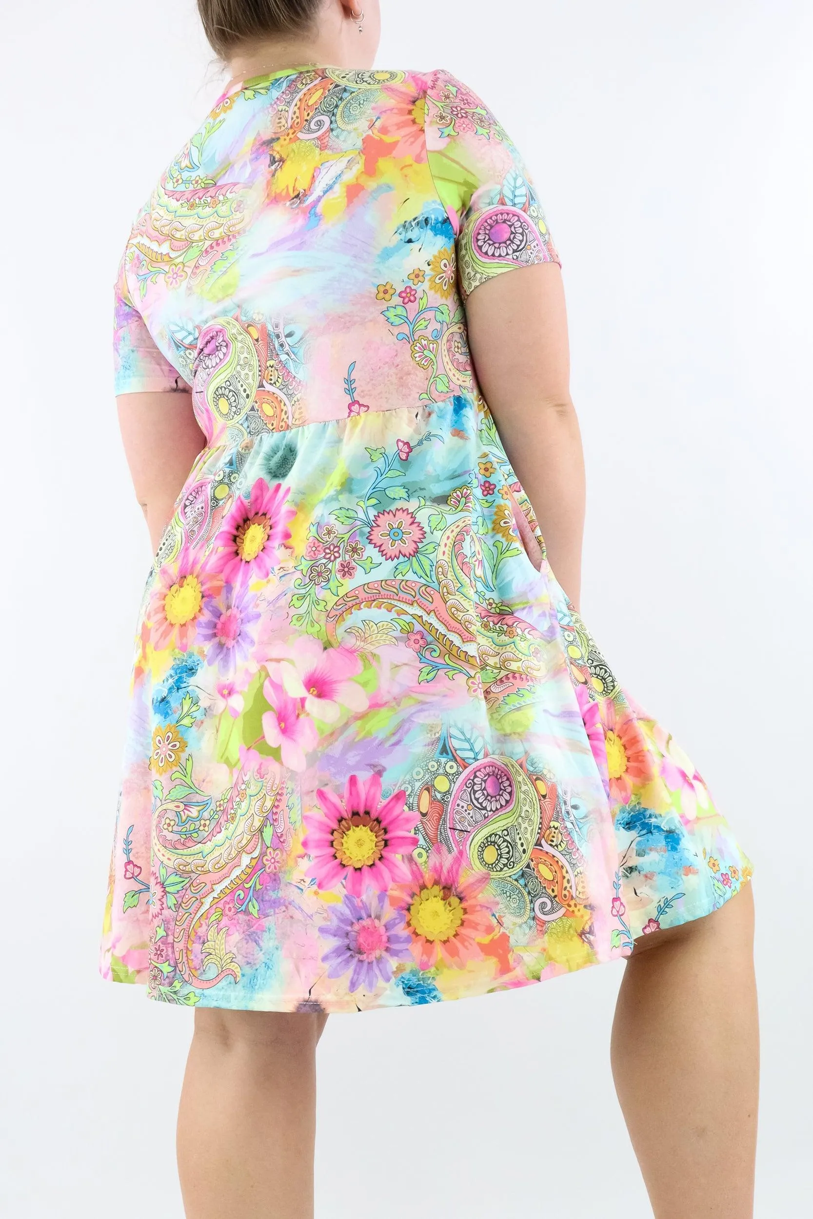 Ying Yang Oasis - Short Sleeve Skater Dress - Knee Length - Side Pockets