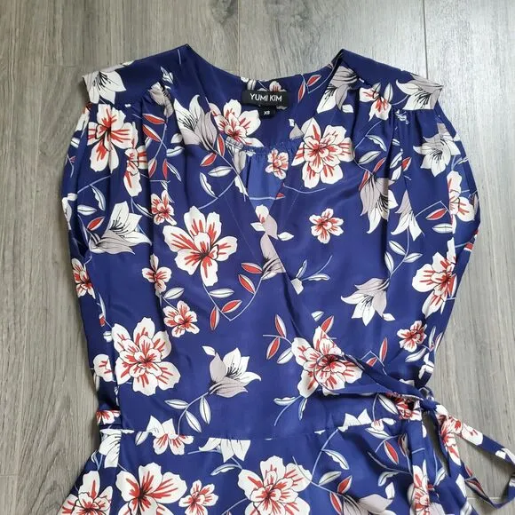 Yumi Kim Dress Wrap Silk Womens XS Blue Floral Feminine Skater Mini Soho Mixer